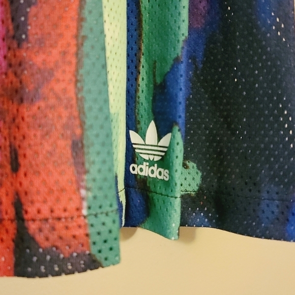 Adidas | Two Piece Cropped Top and Tennis Skirt Set (US Small Top/Medium Skirt) - Picture 12 of 16